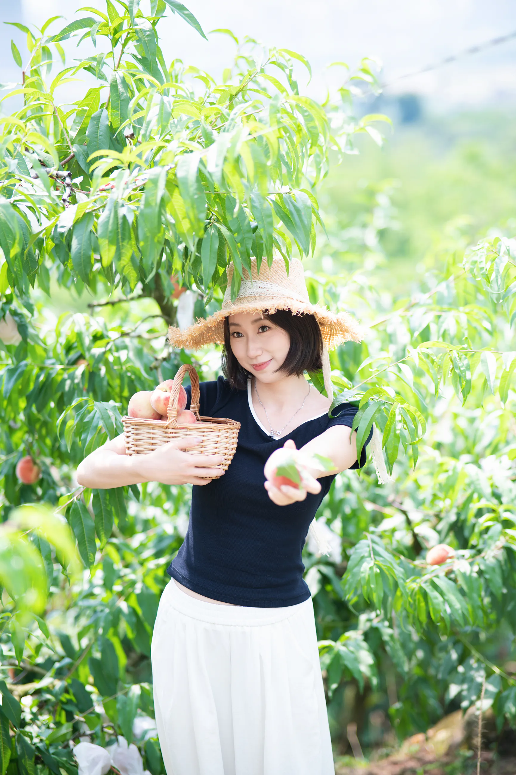 龙泉山摘桃子相册中的第 28 张照片